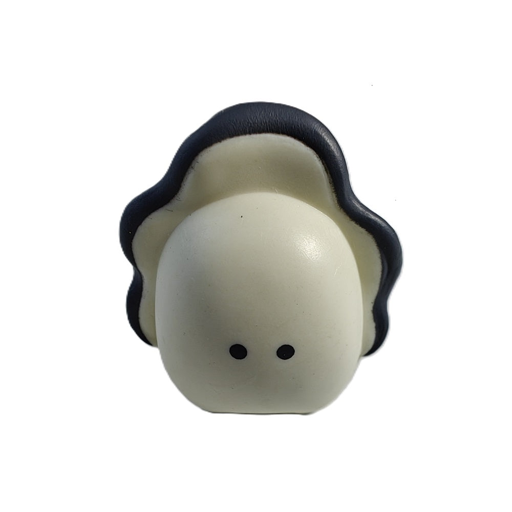 Baby Oyster Figures – view 2