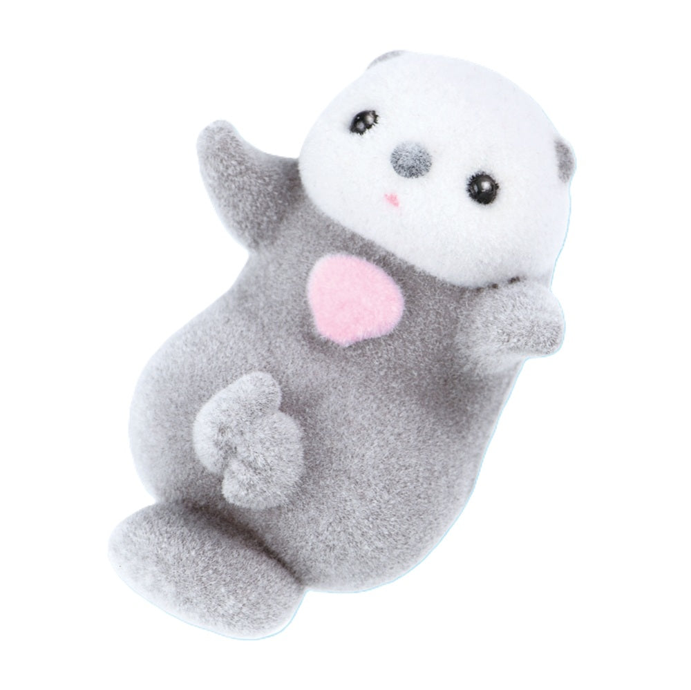 Hold My Hands Otter – view 2