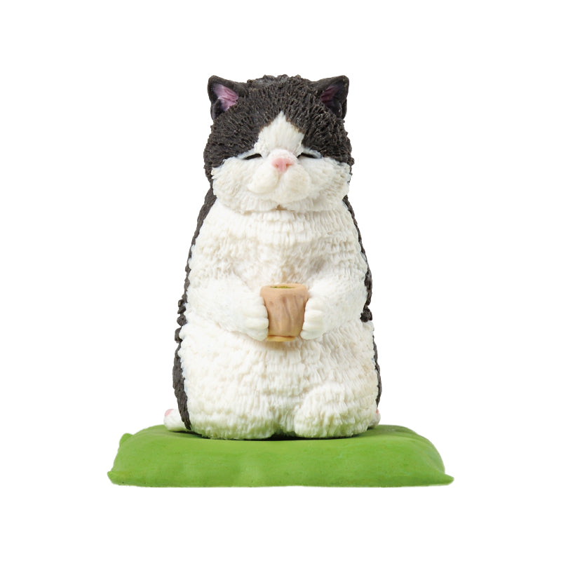 Tea Time Cat – view 5